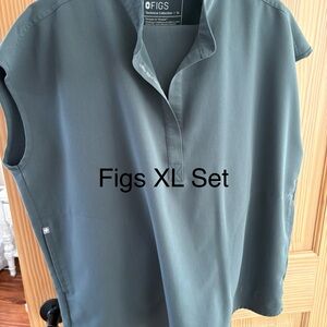 Figs Women’s Green Scrub Set - Size XL